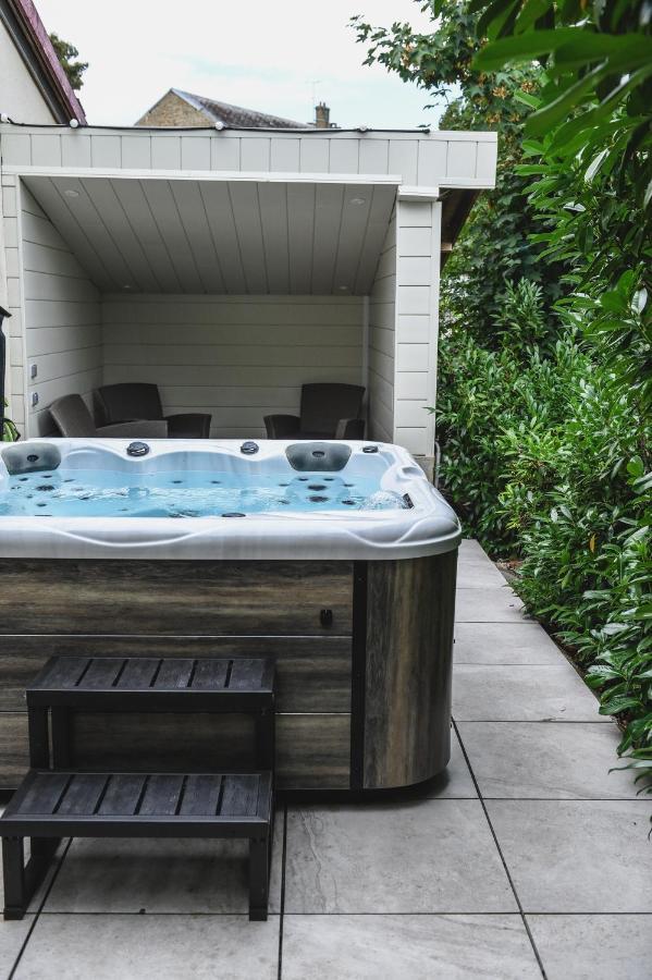 O Rethel Jacuzzi, Gite Ardennes المظهر الخارجي الصورة